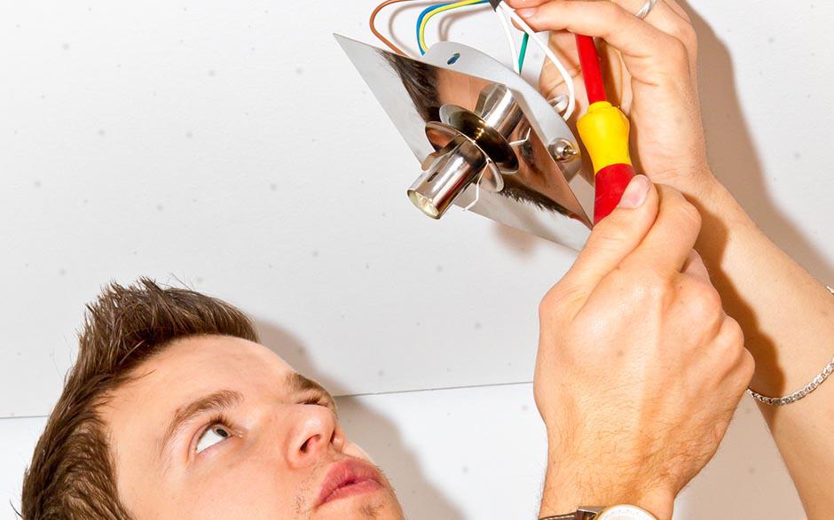 électricien dans le bâtiment Montreuil