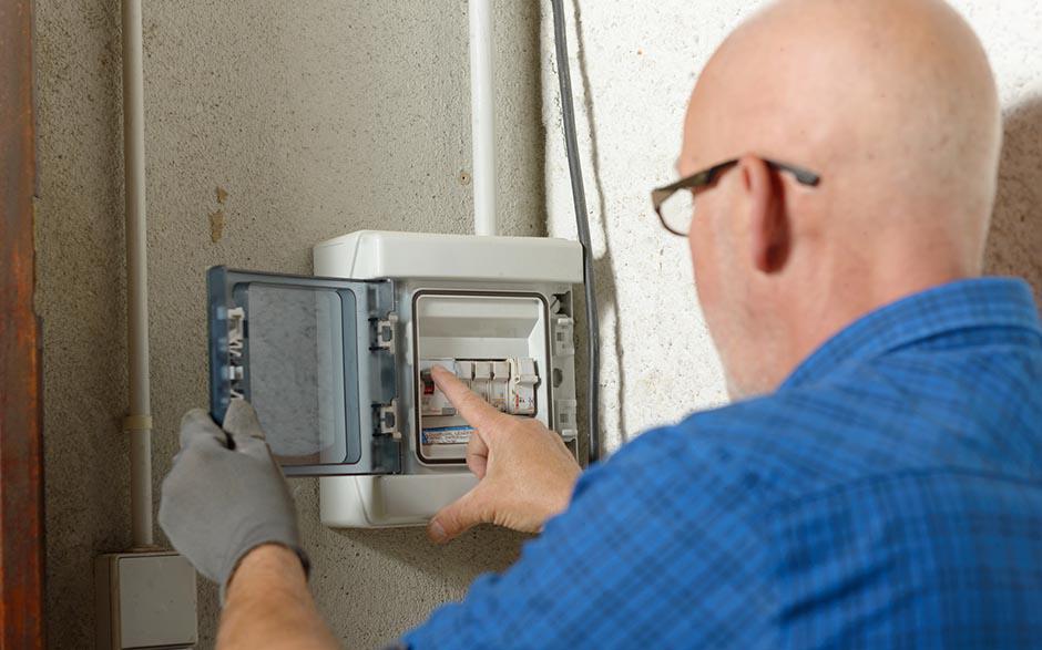 électricien dans le bâtiment Montreuil